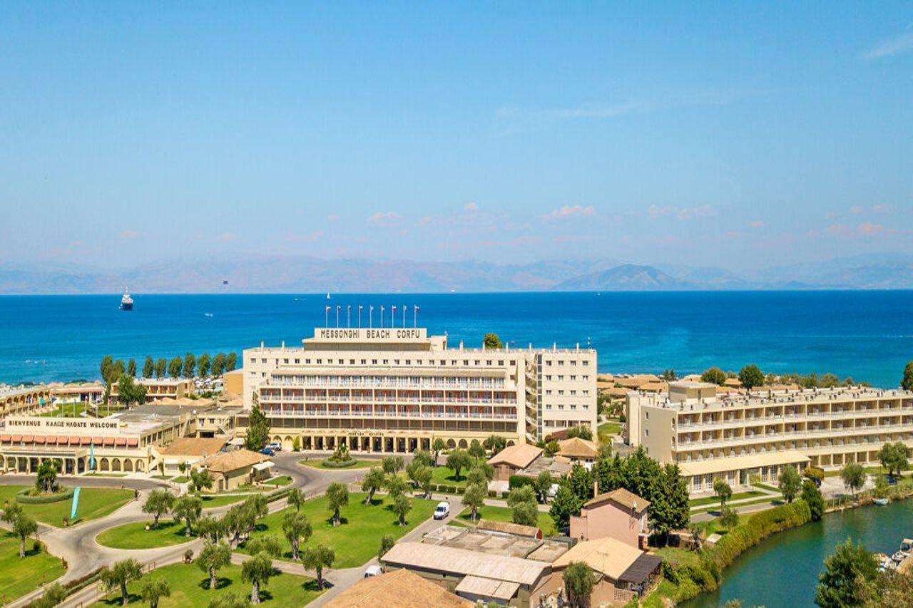 Hotel Mitsis Messonghi Moraḯtika Esterno foto