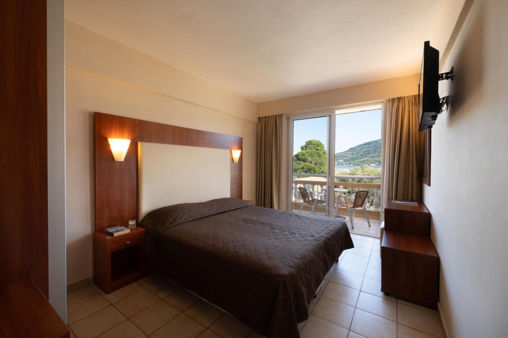 Hotel Mitsis Messonghi Moraḯtika Esterno foto