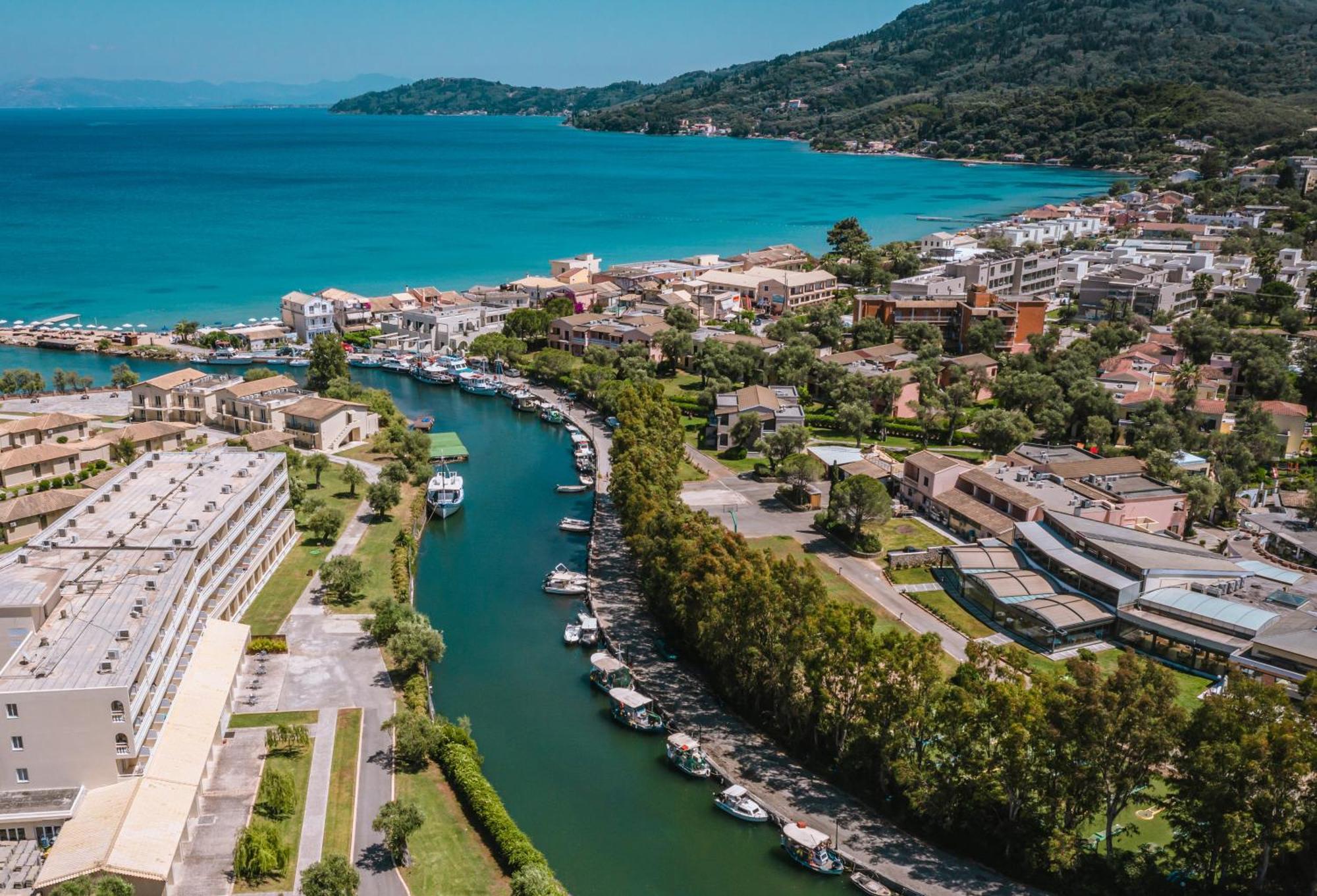 Hotel Mitsis Messonghi Moraḯtika Esterno foto