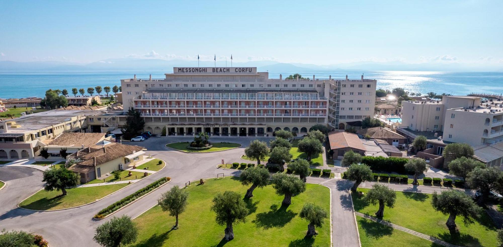 Hotel Mitsis Messonghi Moraḯtika Esterno foto
